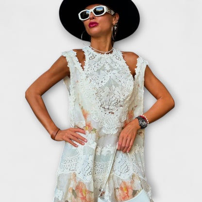 Chic Kelly Lace Maxi Dress for Special Occasions