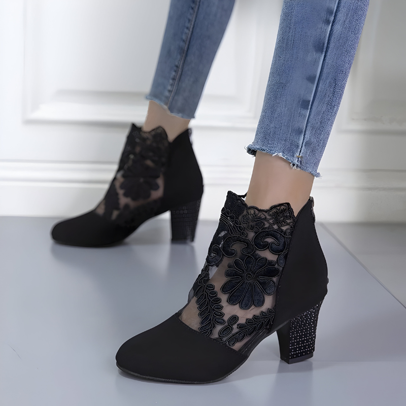 Lynora | Stylish Orthopedic Heels for Any Occasion