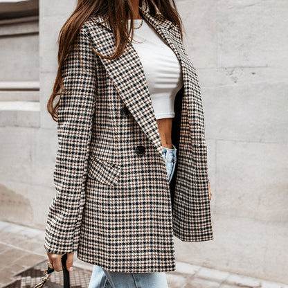 Chic Women's Blazer for Any Occasion