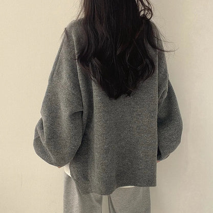 Cozy Women's Oversized Knit Sweater for Everyday Wear