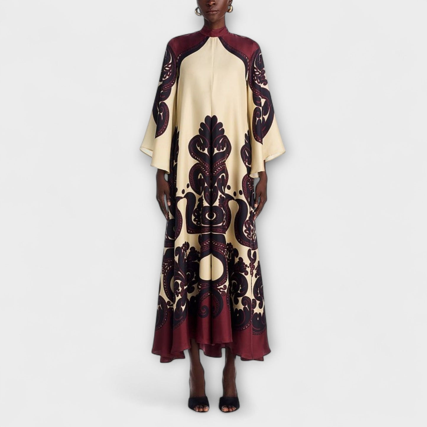 Chic Grenadilla Print Maxi Dress for Any Occasion