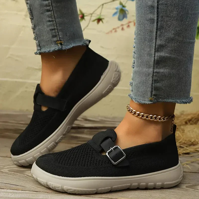 Gina - Stylish Canvas Slip-On Sneakers for Everyday Wear