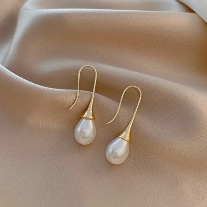 Helena Classic Pearl Studs