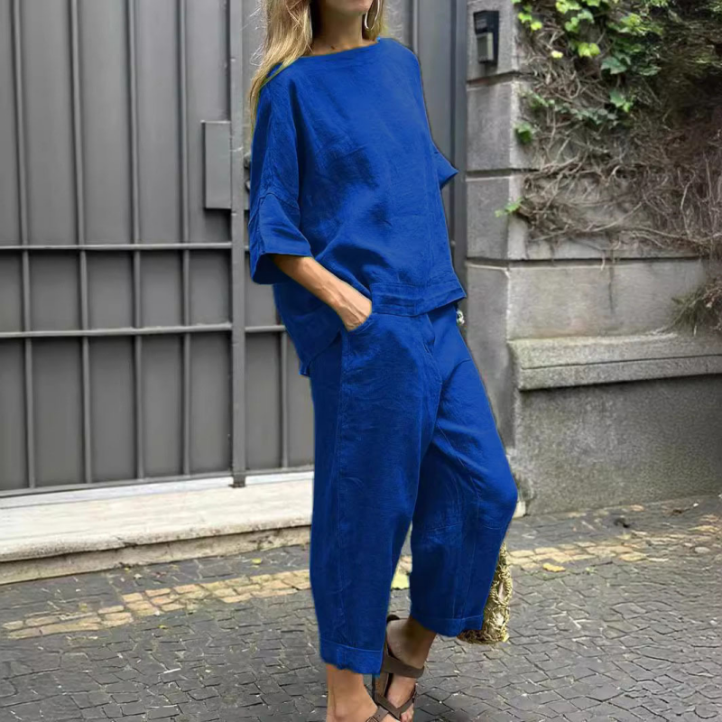 Kassiani | Chic Relaxed Fit Ensemble for Any Occasion